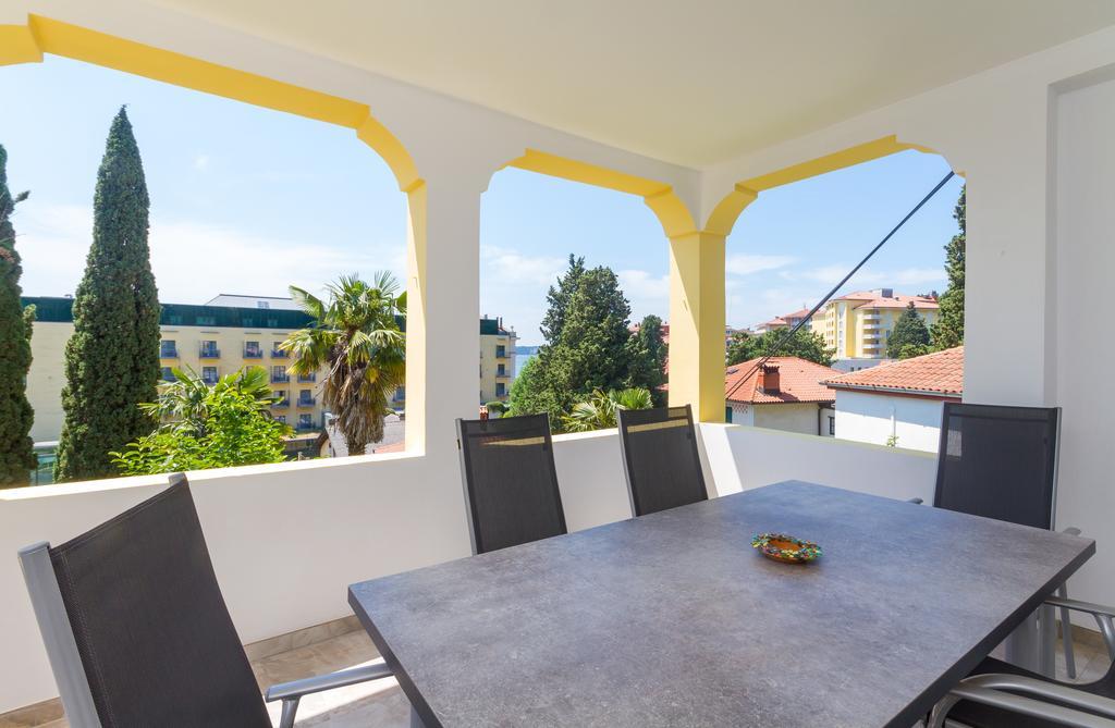 Villa Roma Portoroz Bagian luar foto